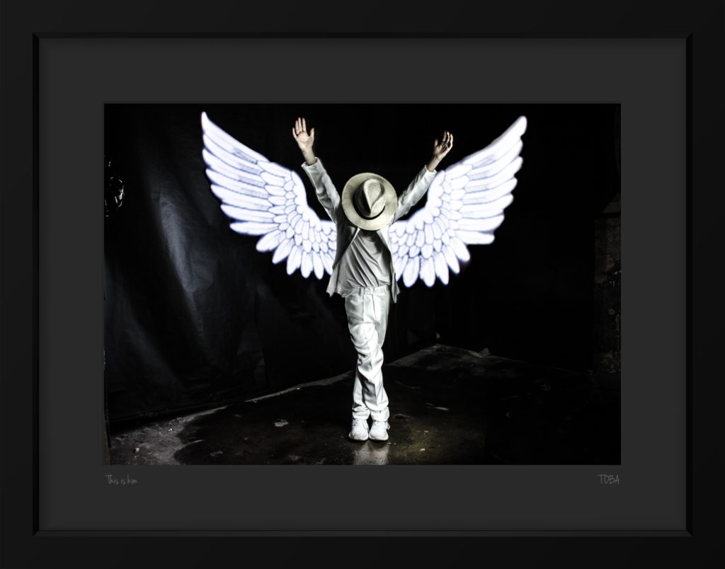 This is him; White; blanc; light painting; light; lumière; wings; ailes;chapeau