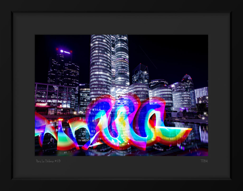 Paris La Défense la nuit